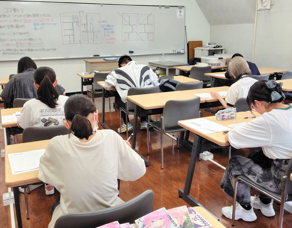 漫画家を目指せる専門学校で「ネーム・コマ割り」の技術を学ぶ講座を開催